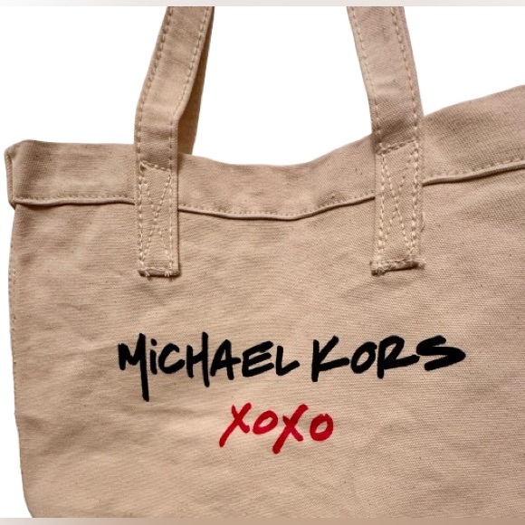 Michael Kors XOXO Canvas Tote Bag – Cream; New Without Tags - Picture 3 of 6